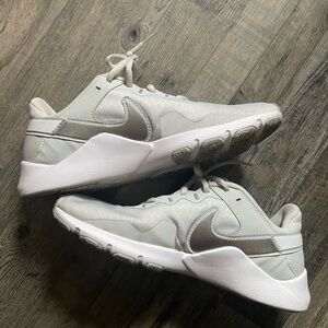 Women’s Size Nike Legend Essential 2 Premium Light Gray and White Training Shoes